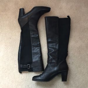 Black Leather Bass Boots